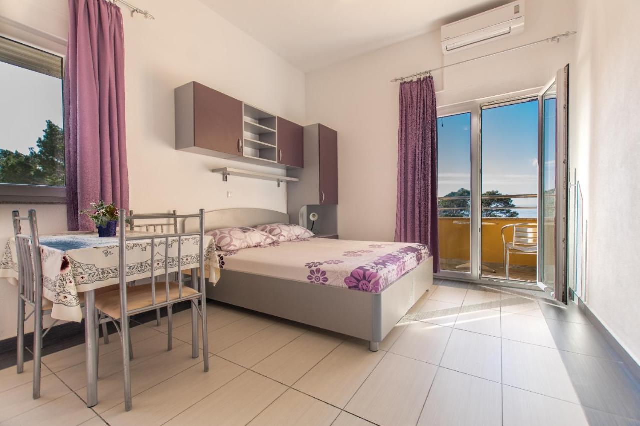 Studio Apartments Zloic In Krvavica Exterior photo