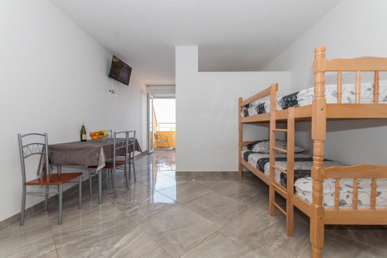 Studio Apartments Zloic In Krvavica Exterior photo
