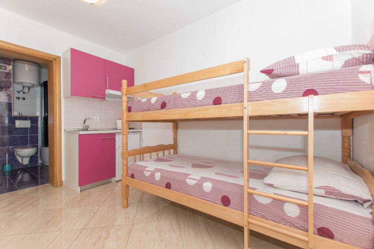 Studio Apartments Zloic In Krvavica Exterior photo